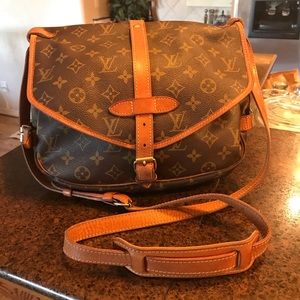 Louis Vuitton Saumur 30 Crossbody